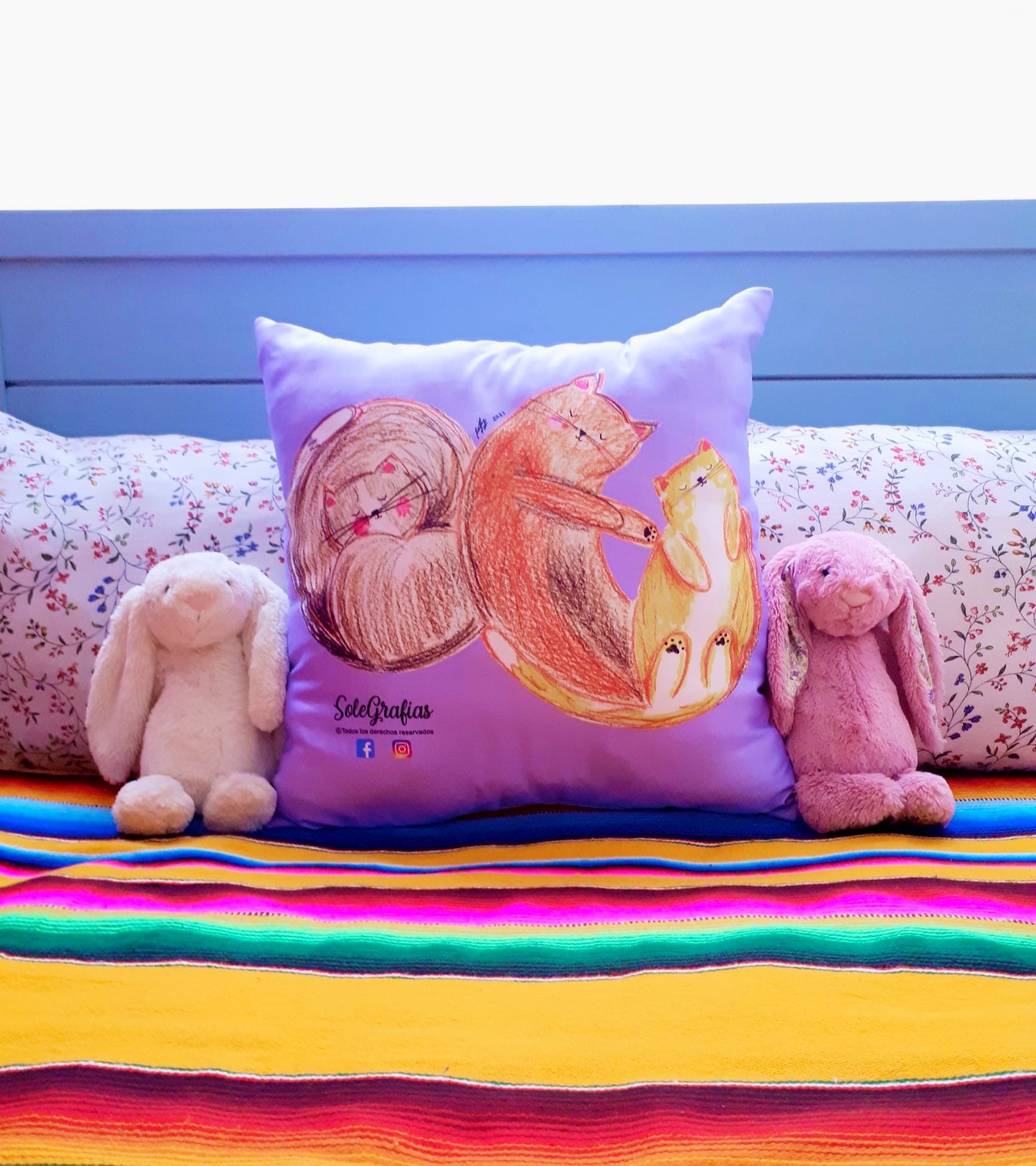 Cojín Tres Gatitos